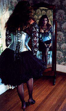 Underbust Victorian corset